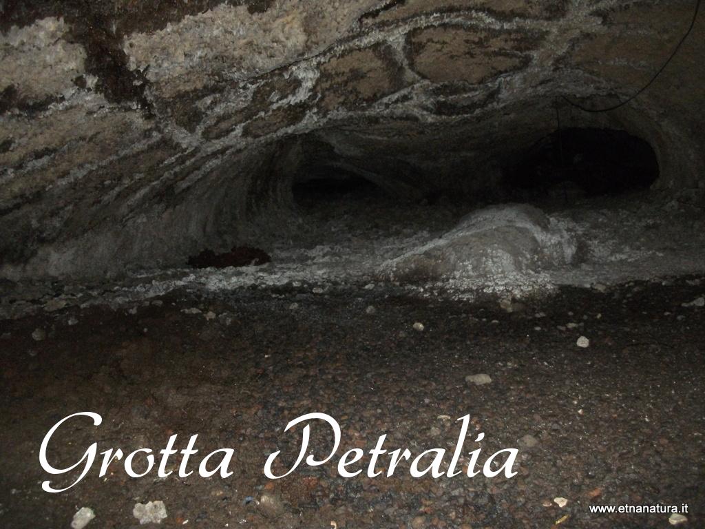 Grotta Petralia